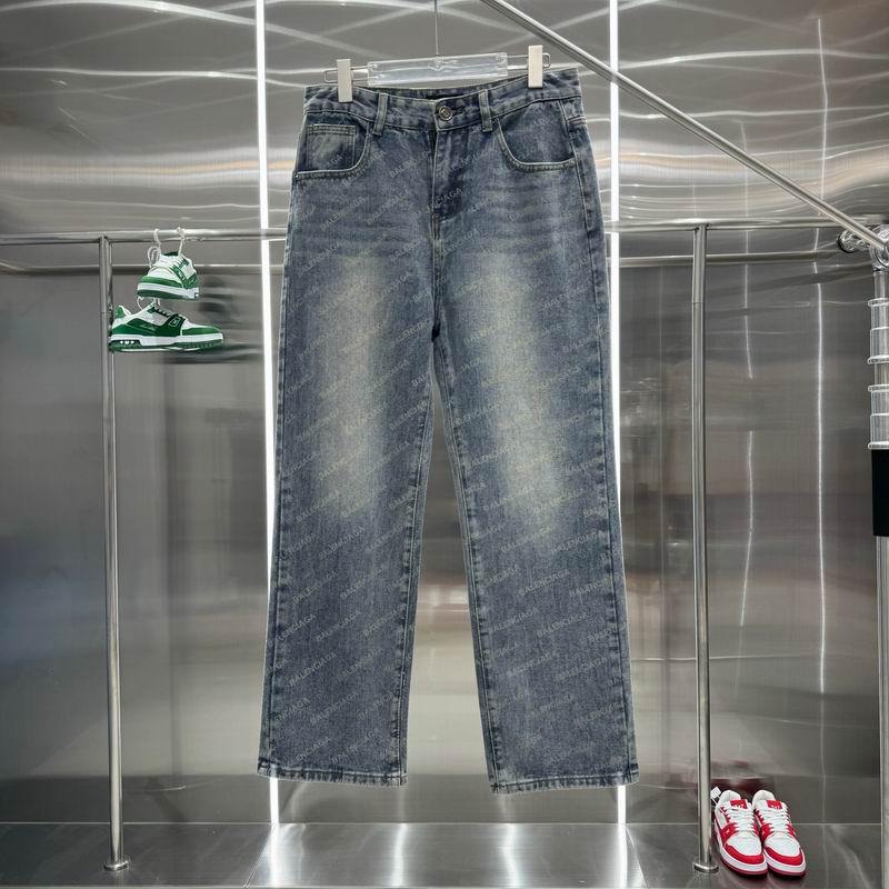 Balenciaga Men's Jeans 153